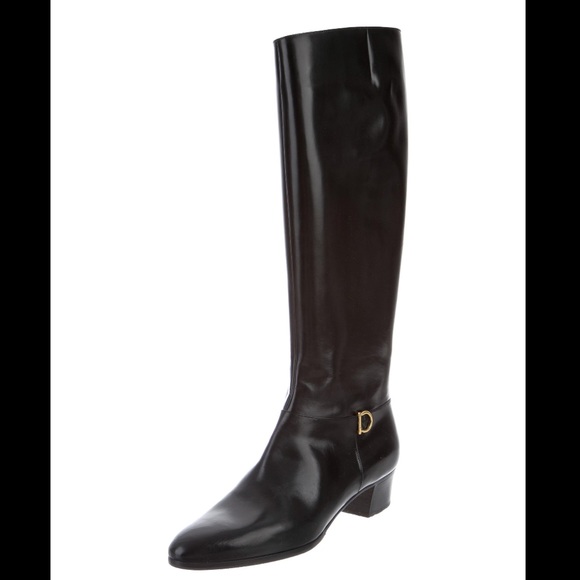 Salvatore Ferragamo Shoes - Stunning Salvatore Ferragamo Radice boots